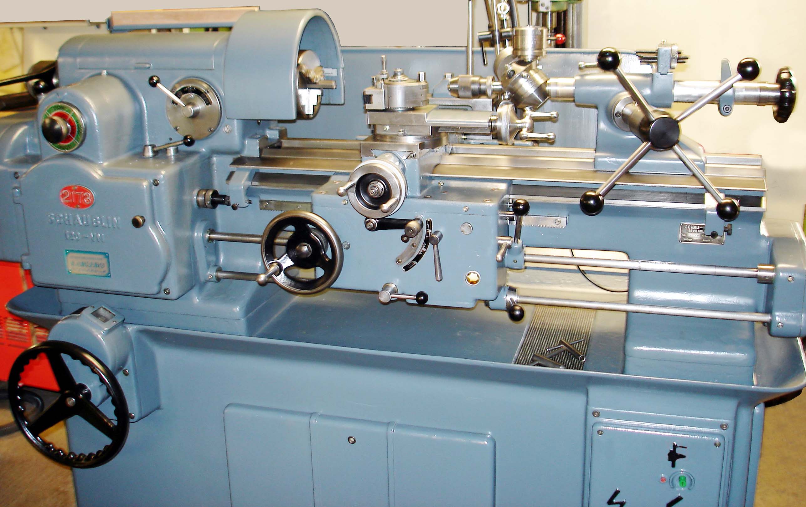 Schaublin 120 vm Фотография токарно-гвинторізного верстата